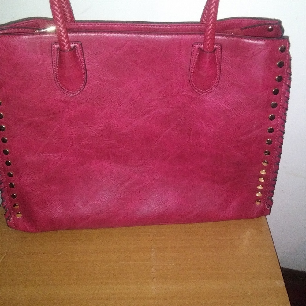 PURSES - Picture 3 of 4